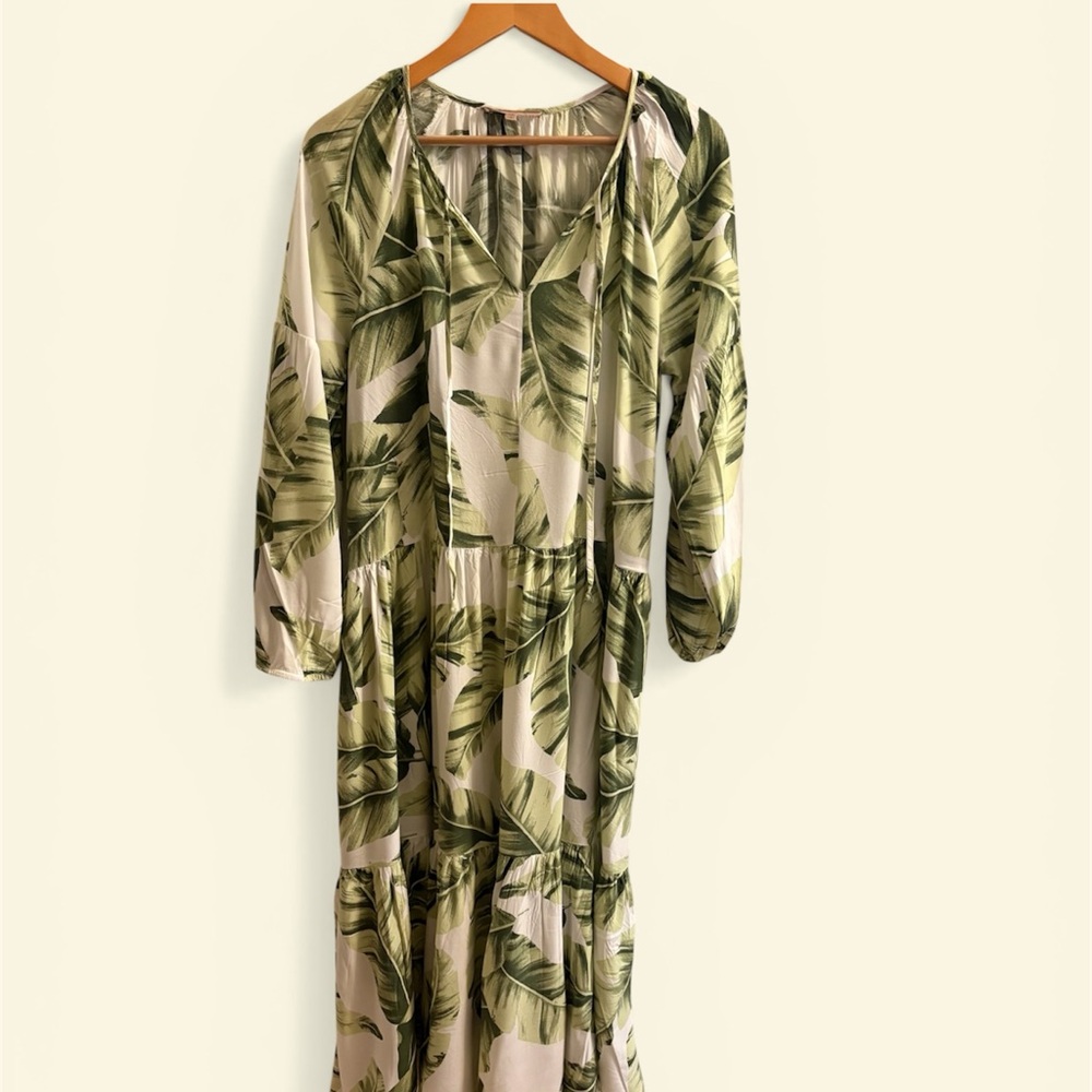 Green Leaf Print Long Sleeve Maxi Dress